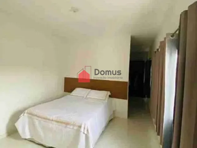 Sobrado com 250m² 3 quartos e 3 banheiros, à venda ou para alugar, no bairro Loteamento Residencial Carangola em Pindamonhangaba