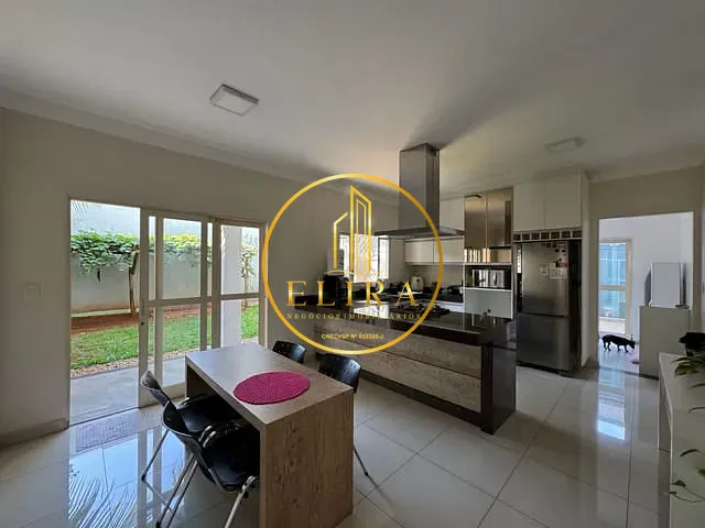 Sobrado com 300m² 5 quartos e 5 banheiros, à venda, no bairro Jardim Terramérica II em Americana