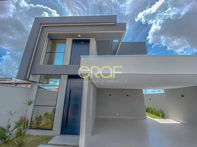Sobrado com 300m² 4 quartos e 4 banheiros, à venda, no bairro Parque Laguna II em Formosa