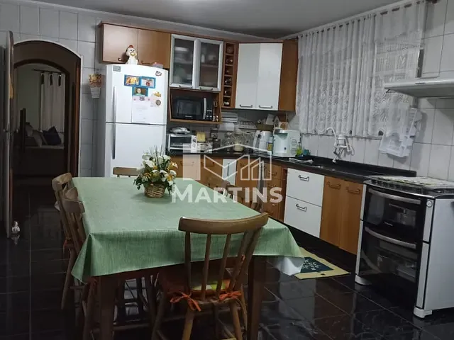 Sobrado 5 quartos e 4 banheiros, à venda, no bairro Jardim dos Moraes em Embu das Artes