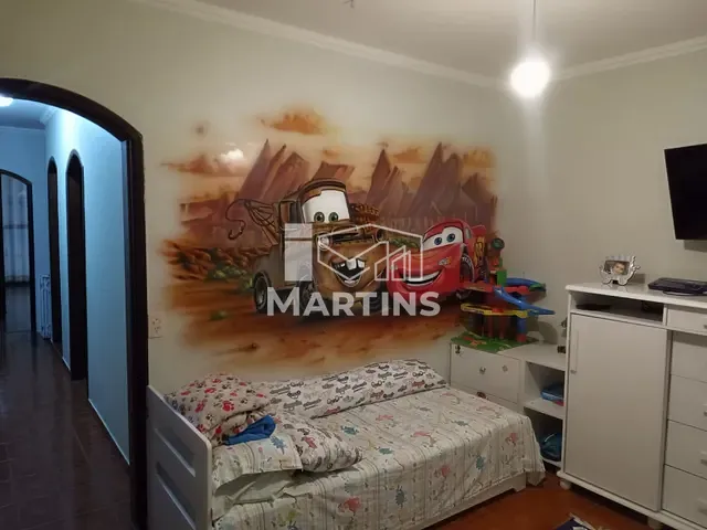 Sobrado 5 quartos e 4 banheiros, à venda, no bairro Jardim dos Moraes em Embu das Artes