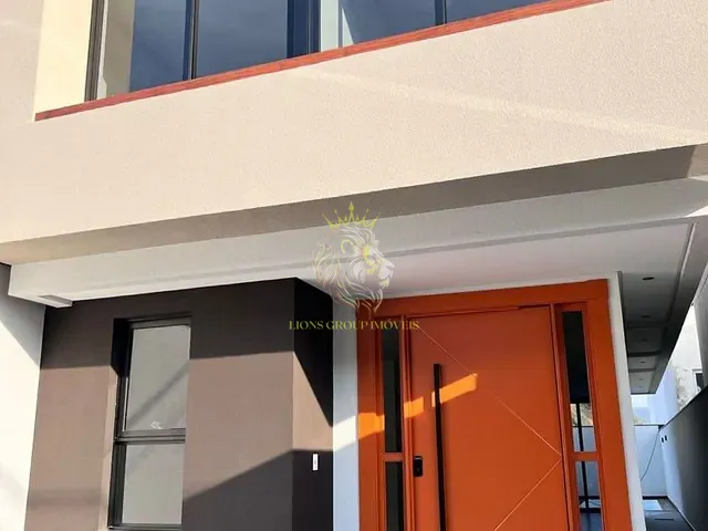 Sobrado 4 quartos e 4 banheiros, à venda, no bairro São Francisco de Assis em Camboriú