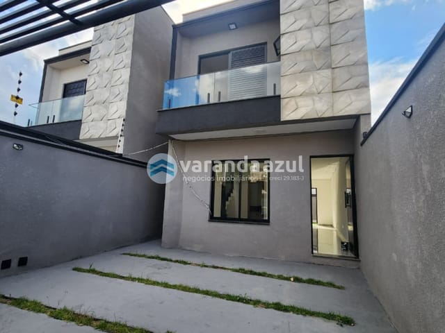 Sobrado 3 quartos e 3 banheiros, à venda, no bairro Vila Cecília em Mogi das Cruzes