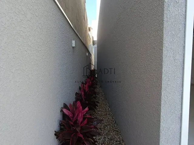 Sobrado com 140m² 3 quartos e 1 banheiro, à venda, no bairro Vila Santana em Mogi das Cruzes