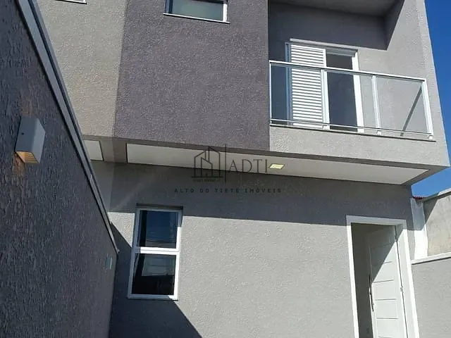 Sobrado com 140m² 3 quartos e 1 banheiro, à venda, no bairro Vila Santana em Mogi das Cruzes