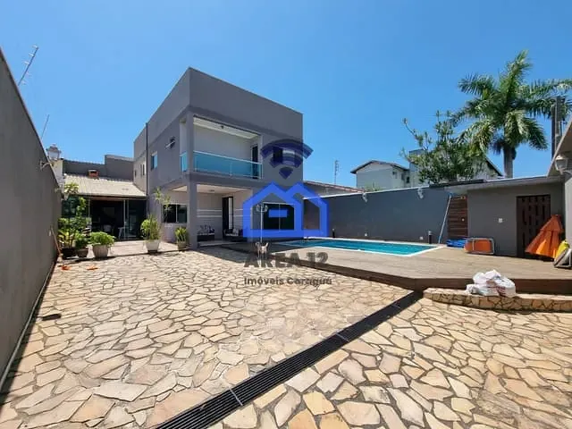 Sobrado com 250m² 3 quartos e 6 banheiros, à venda, no bairro Martim de Sá em Caraguatatuba