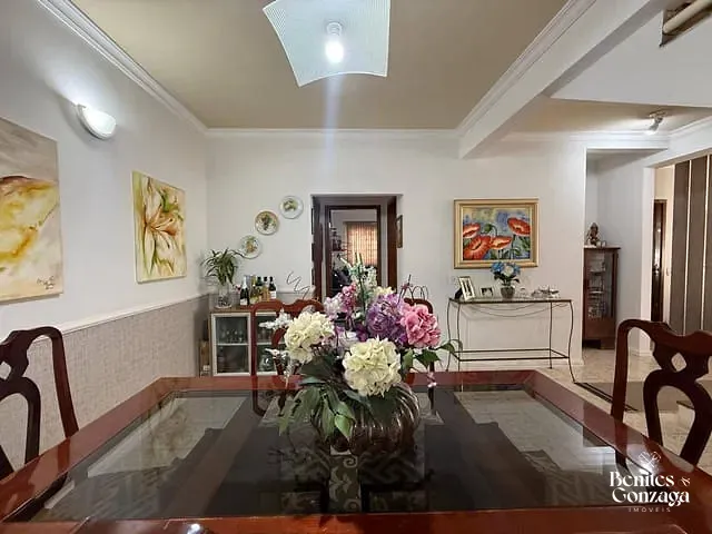 Sobrado 5 quartos e 4 banheiros, à venda, no bairro Jardim Novo Horizonte em Maringá
