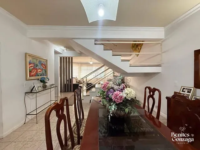 Sobrado 5 quartos e 4 banheiros, à venda, no bairro Jardim Novo Horizonte em Maringá