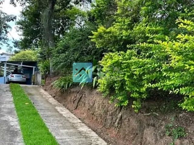 Sobrado com 900m² 3 quartos e 3 banheiros, à venda, no bairro Parque Nova Esperanca em São José dos Campos