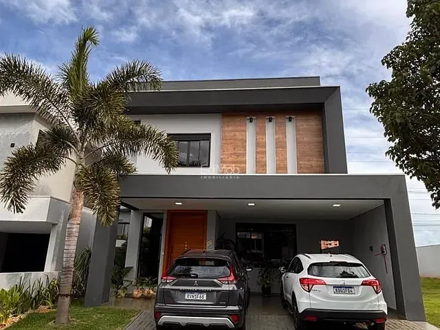 Sobrado com 250m² 4 quartos e 3 banheiros, à venda, no bairro FAG em Cascavel