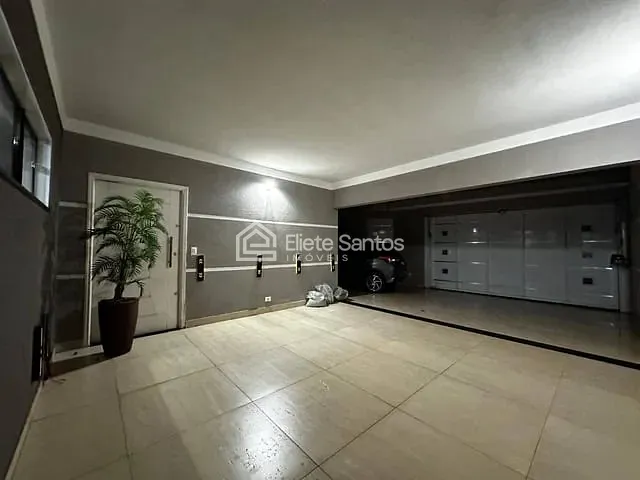 Sobrado com 250m² 4 quartos e 4 banheiros, à venda, no bairro Jardim Dona Regina em Santa Bárbara D'Oeste
