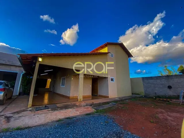 Sobrado com 1500m² 4 quartos e 5 banheiros, à venda, no bairro Setor de Chácaras Sul em Formosa