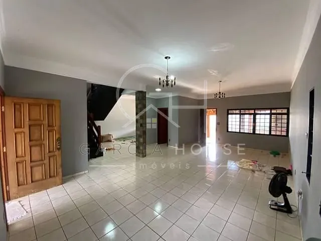 Sobrado com 420m² 5 quartos e 3 banheiros, à venda, no bairro Parque Residencial Lagoinha em Ribeirão Preto