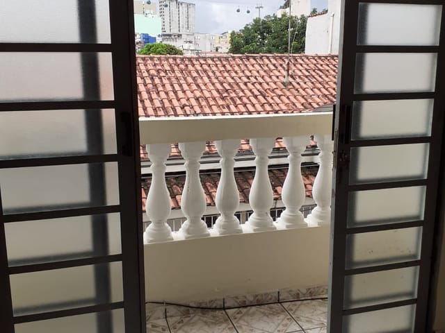 Sobrado com 72m² 3 quartos e 2 banheiros, à venda, no bairro SANTA RITA em Aparecida