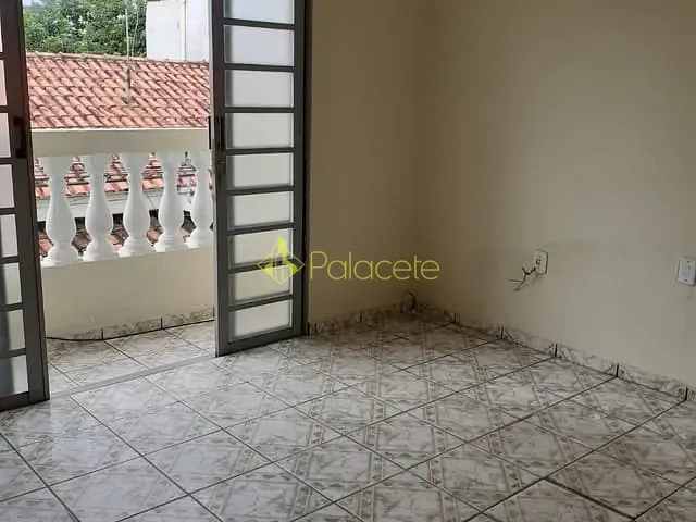 Sobrado com 72m² 3 quartos e 2 banheiros, à venda, no bairro SANTA RITA em Aparecida