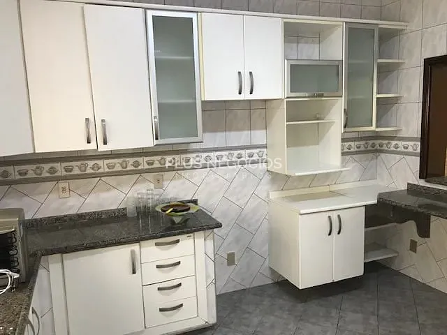 Sobrado com 330m² 3 quartos e 5 banheiros, à venda, no bairro Vila Odim Antão em Sorocaba