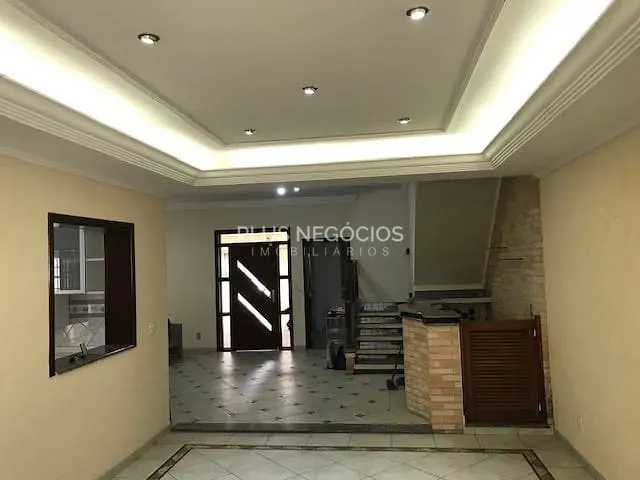 Sobrado com 330m² 3 quartos e 5 banheiros, à venda, no bairro Vila Odim Antão em Sorocaba
