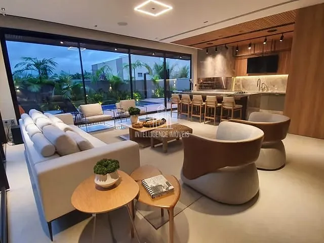 Casa 4 quartos e 3 banheiros, à venda, no bairro Condomínio Florais Cuiabá Residencial em Cuiabá
