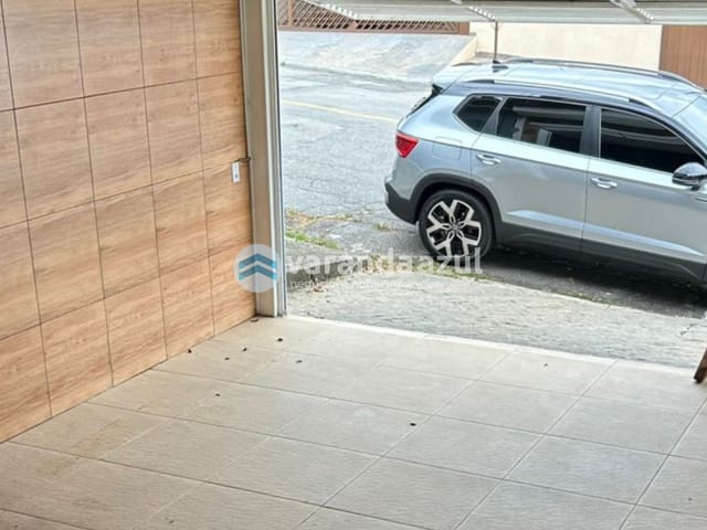 Sobrado 3 quartos e 3 banheiros, para alugar, no bairro Cézar de Souza em Mogi das Cruzes