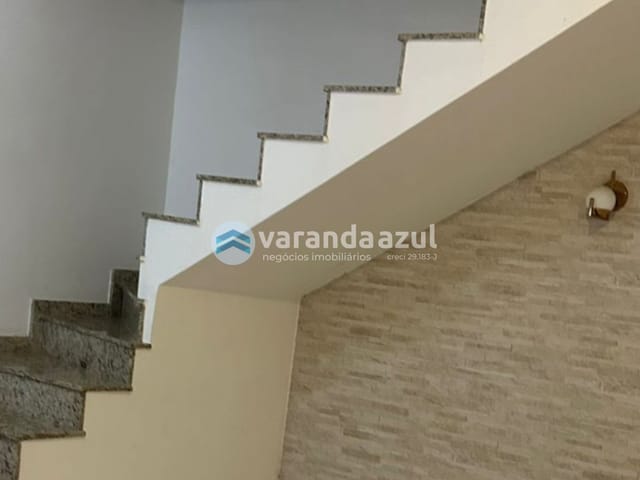 Sobrado 3 quartos e 3 banheiros, para alugar, no bairro Cézar de Souza em Mogi das Cruzes