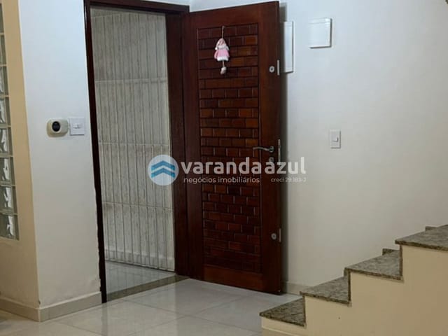 Sobrado 3 quartos e 3 banheiros, para alugar, no bairro Cézar de Souza em Mogi das Cruzes