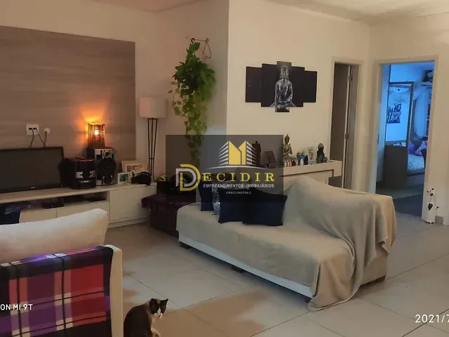 Sobrado com 350m² 4 quartos e 4 banheiros, à venda, no bairro Jardim Barbacena em Cotia
