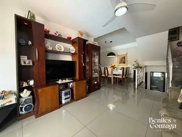 Sobrado com 473m² 5 quartos e 5 banheiros, à venda, no bairro Jardim Itália II em Maringá