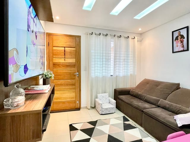 Sobrado com 72m² 2 quartos e 2 banheiros, à venda, no bairro Contorno em Ponta Grossa