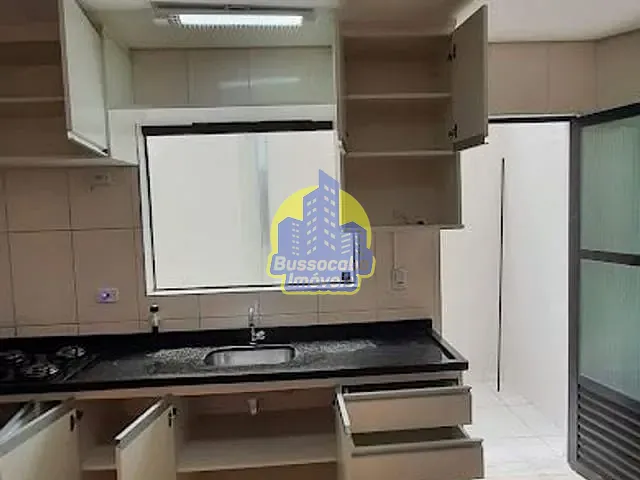 Sobrado com 40m², à venda, no bairro Jardim Veloso em Osasco