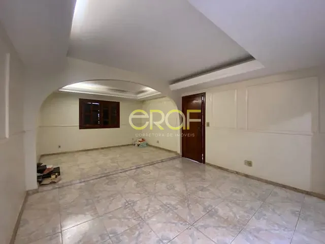 Sobrado 5 quartos e 5 banheiros, à venda, no bairro Centro em Formosa