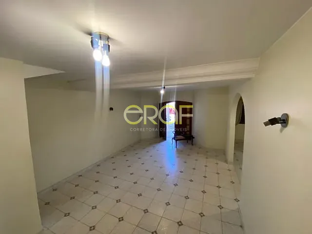 Sobrado 5 quartos e 5 banheiros, à venda, no bairro Centro em Formosa