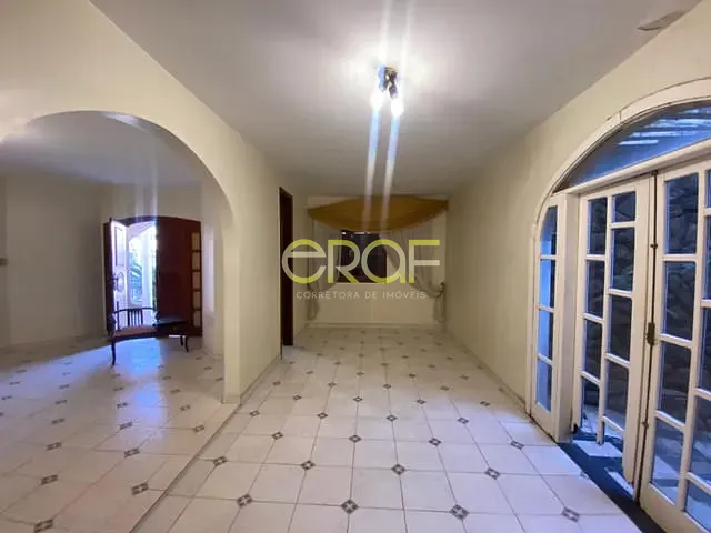 Sobrado 5 quartos e 5 banheiros, à venda, no bairro Centro em Formosa