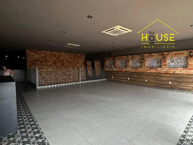Sobrado com 360m², à venda, no bairro Jardim Alvorada em Votuporanga