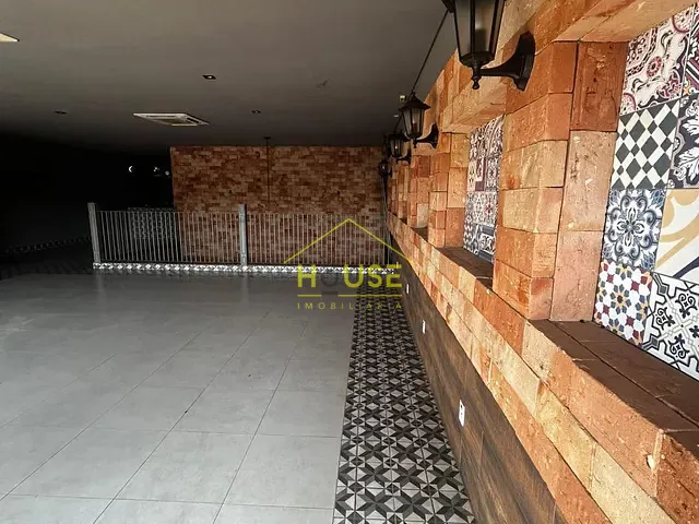 Sobrado à venda, no bairro Jardim Alvorada em Votuporanga