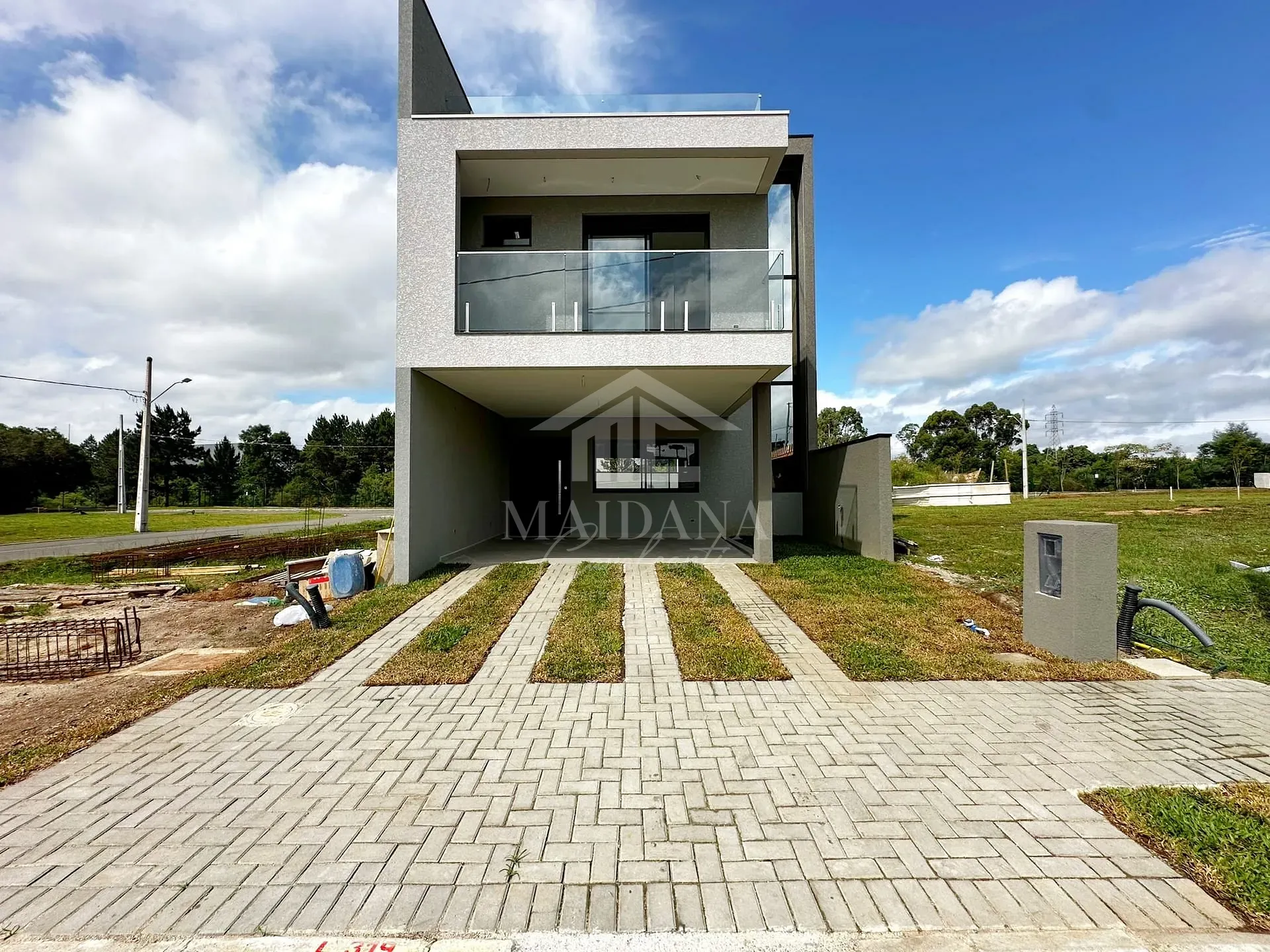 Sobrado, 3 quartos, 221 m² - Foto 1