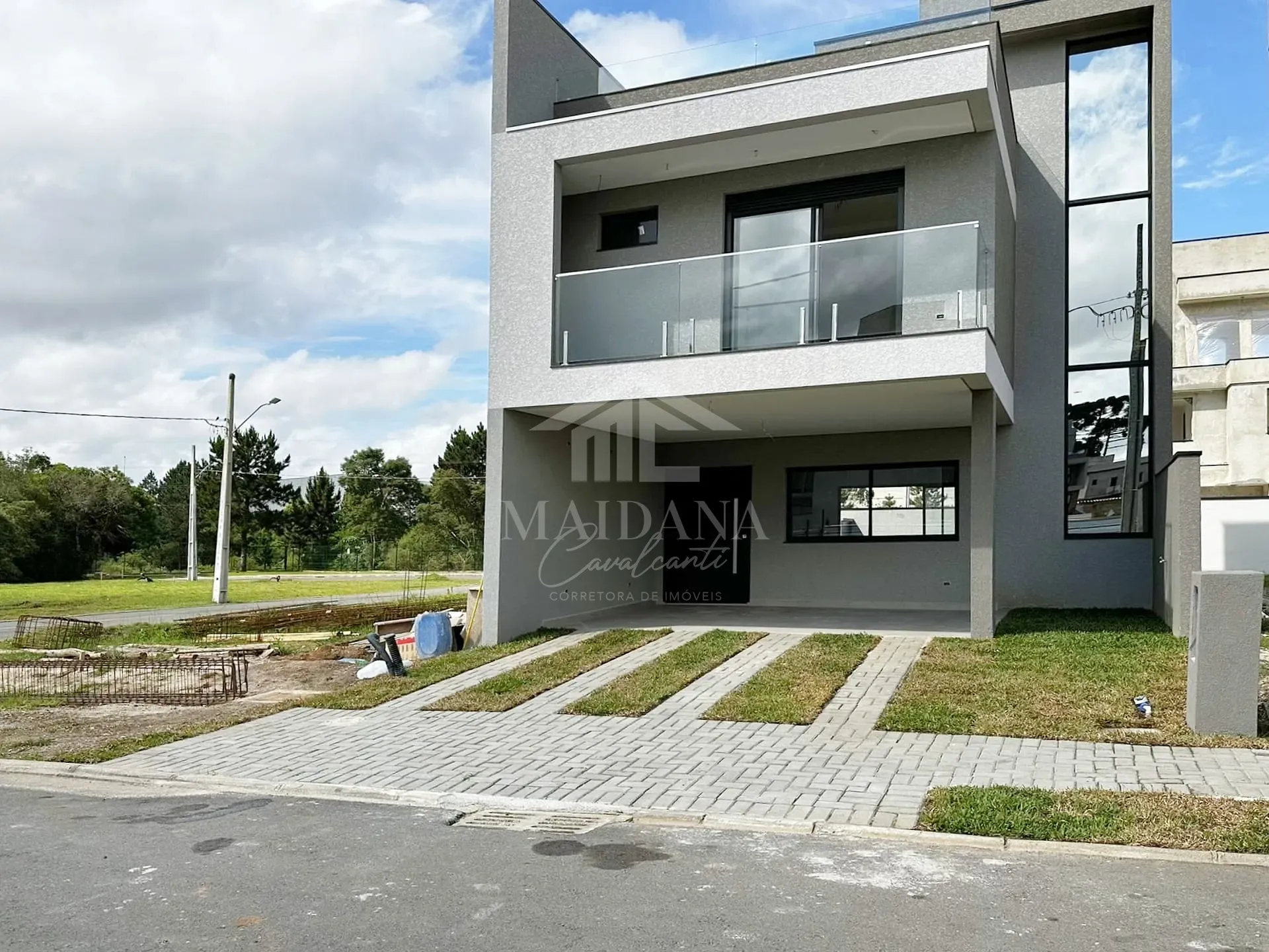 Sobrado, 3 quartos, 221 m² - Foto 2