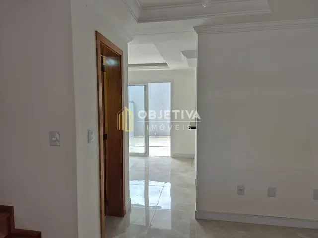 Sobrado com 149m² 3 quartos e 3 banheiros, à venda, no bairro Hípica em Porto Alegre
