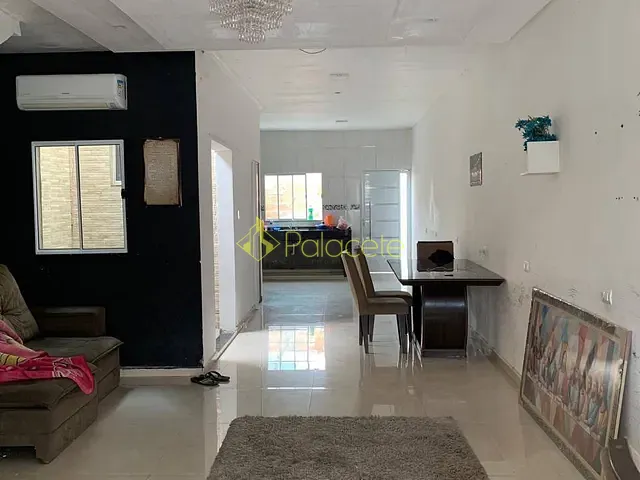 Sobrado com 125m² 3 quartos e 2 banheiros, à venda, no bairro Residencial e Comercial Portal dos Eucaliptos em Pindamonhangaba