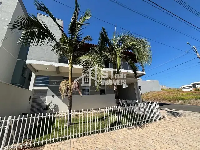 Sobrado com 300m² 4 quartos e 3 banheiros, à venda, no bairro Jardim Portal da Mantiqueira II em Andradas