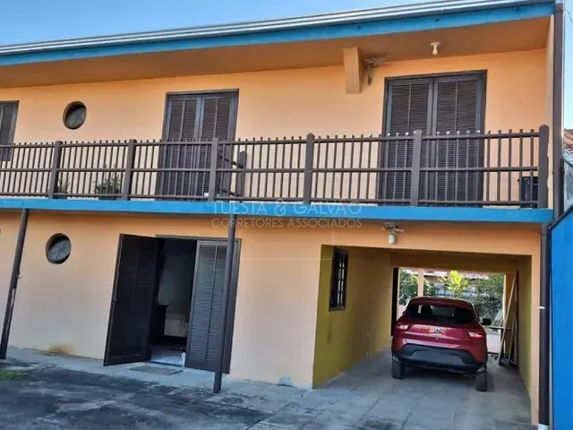 Sobrado com 210m² 7 quartos e 4 banheiros, à venda, no bairro Coroados em Guaratuba