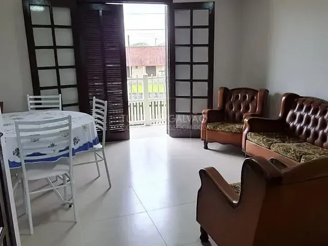 Sobrado com 210m² 7 quartos e 4 banheiros, à venda, no bairro Coroados em Guaratuba