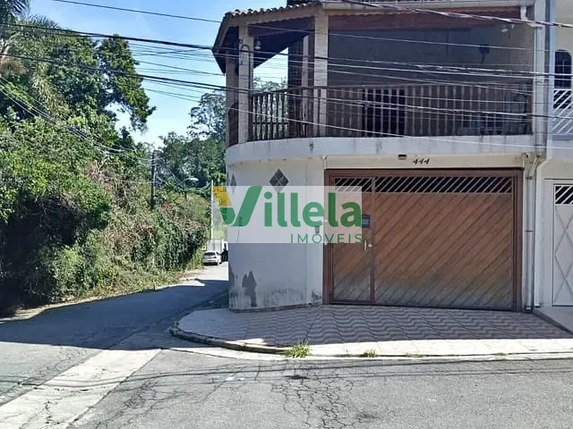 Sobrado 3 quartos e 3 banheiros, à venda, no bairro Vila Júlia em Poá