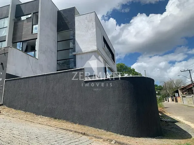 Sobrado com 150m² 3 quartos e 3 banheiros, à venda, no bairro Fidélis em Blumenau