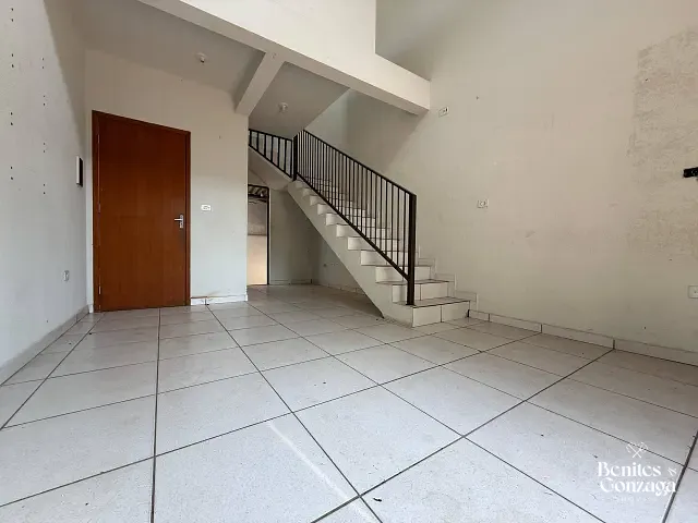 Sobrado à venda ou para alugar, no bairro Jardim Nova Independência em Sarandi