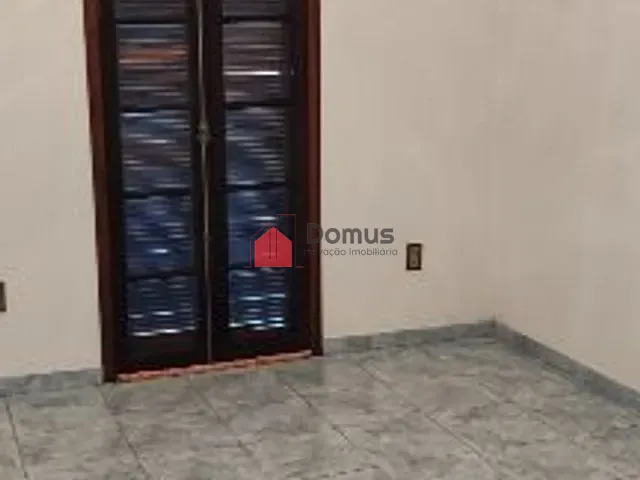 Sobrado com 297m² 4 quartos e 2 banheiros, à venda, no bairro Indaiá em Caraguatatuba