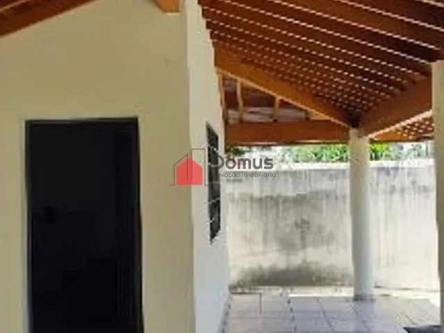 Sobrado com 297m² 4 quartos e 2 banheiros, à venda, no bairro Indaiá em Caraguatatuba