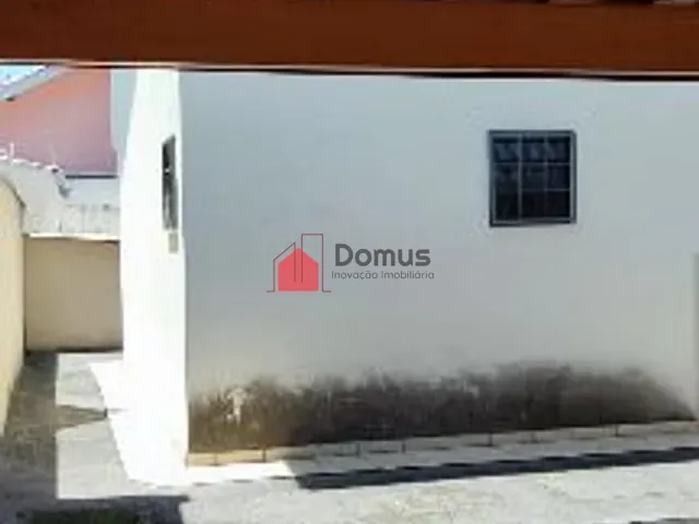 Sobrado com 297m² 4 quartos e 2 banheiros, à venda, no bairro Indaiá em Caraguatatuba