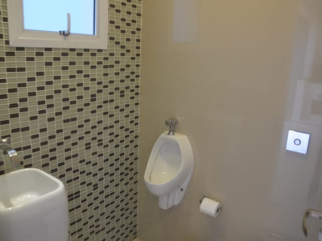 Sobrado com 237m² 3 quartos e 5 banheiros, para alugar, no bairro Mirandópolis em São Paulo