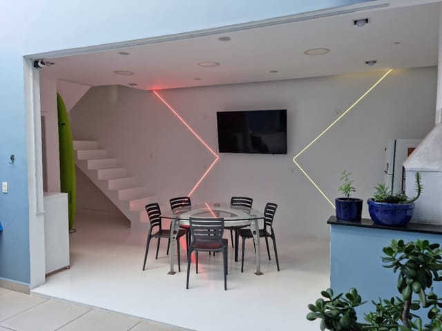 Sobrado com 237m² 3 quartos e 5 banheiros, para alugar, no bairro Mirandópolis em São Paulo