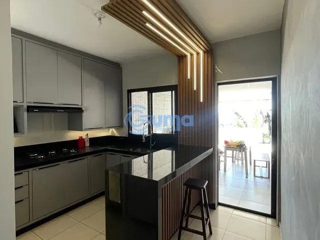 Sobrado com 71m² 2 quartos e 2 banheiros, à venda, no bairro Jardim São Miguel em Bragança Paulista